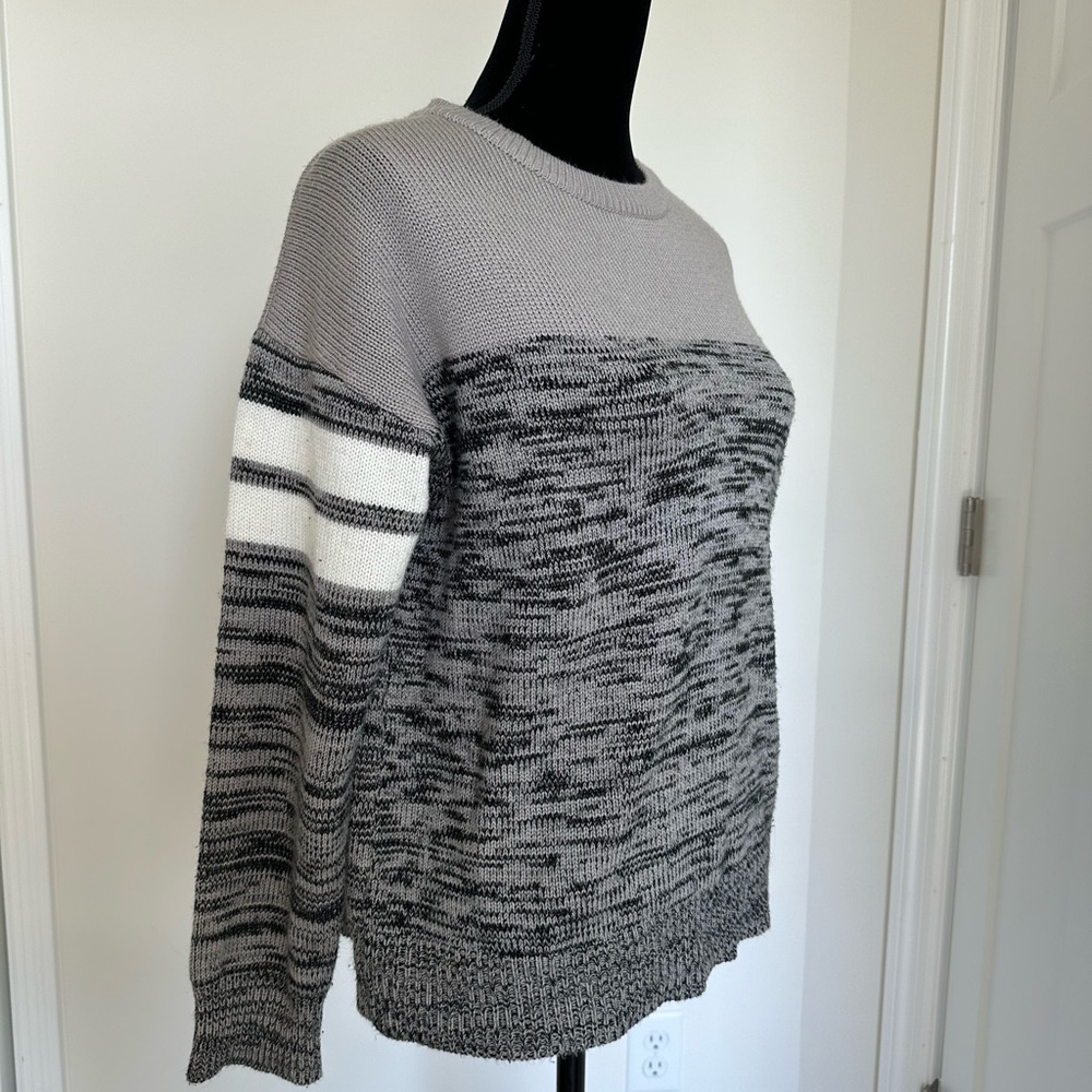 Women’s Wet Seal Marled Crewneck Sweater-size M - Picture 5 of 5